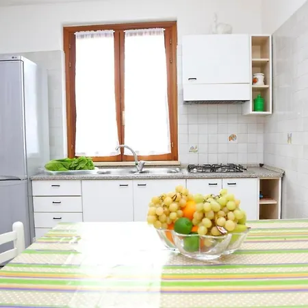 Mit Wasserblick By Interhome