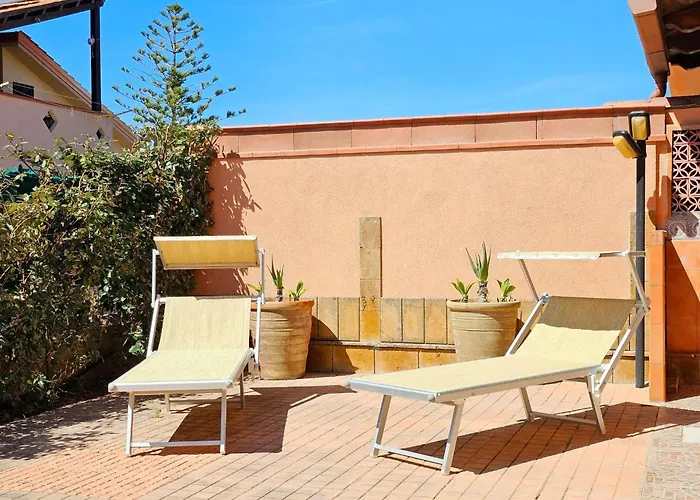 Mit Wasserblick By Interhome